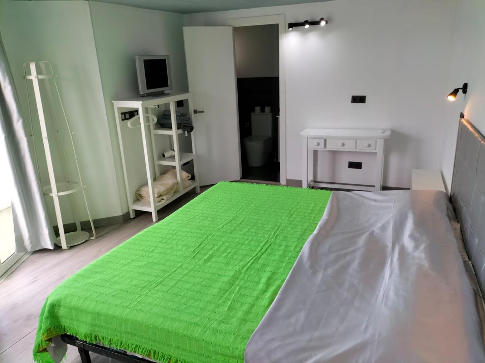 Vv Las Buganvillas Maspalomas - Cocina Y Habitaciones Con Banos Privados Exterior photo